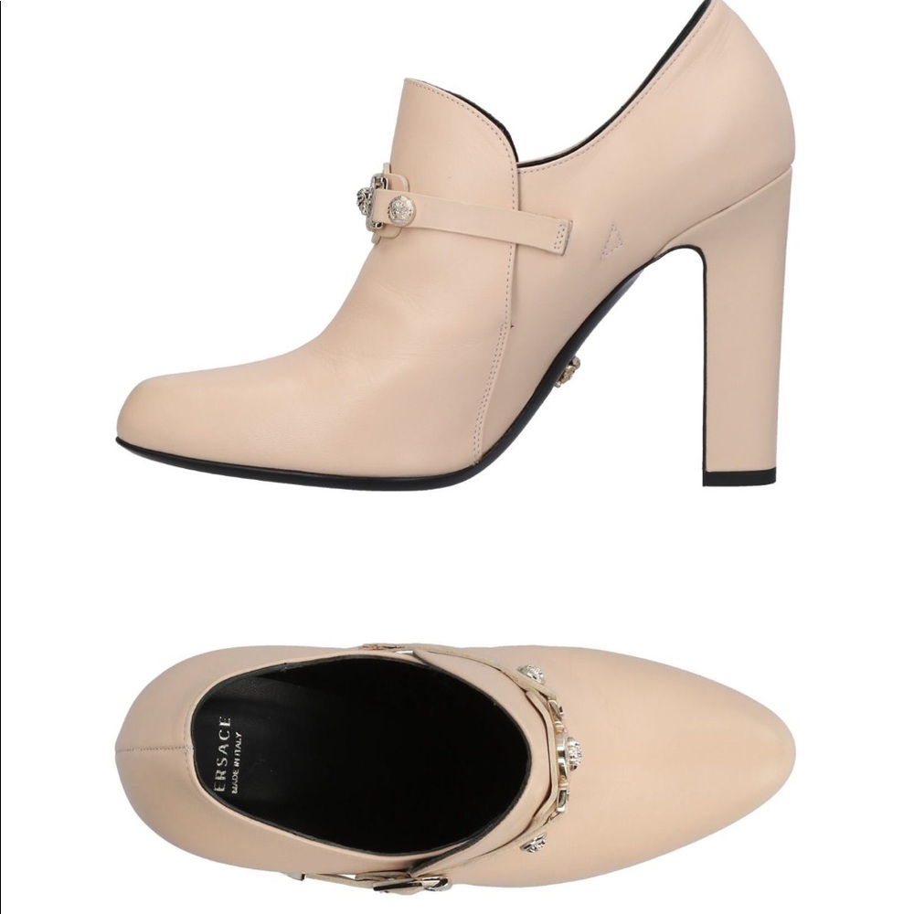 VERSACE ANKLE BOOTS SIZE US10/EU40 BEIGE BNIB